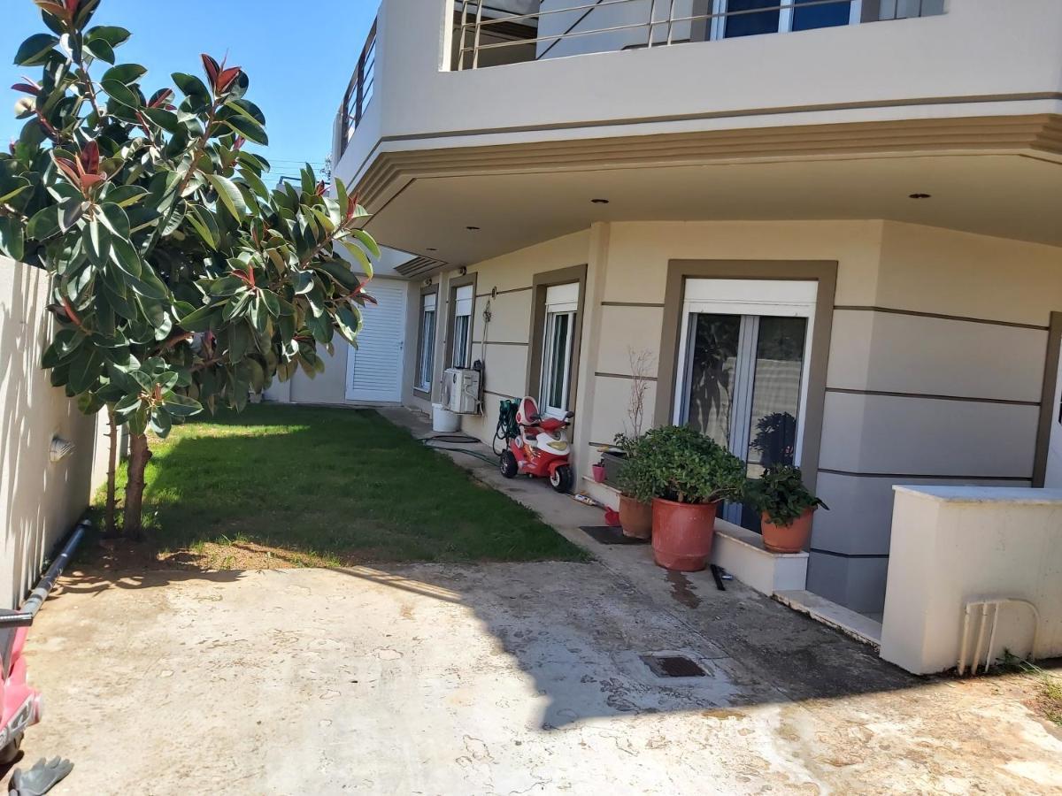 Liza House Villa อาร์เตมีดา ภายนอก รูปภาพ